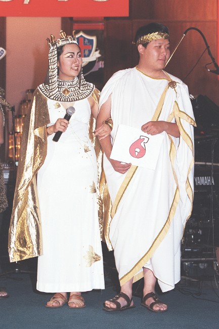 ball_costume_florence