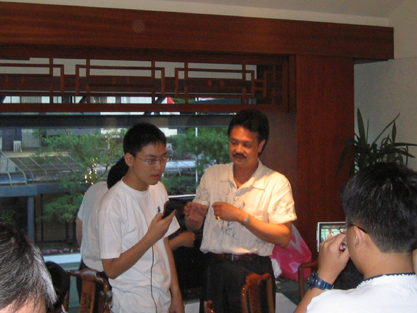 WYK Students Visit 7-15-04 011