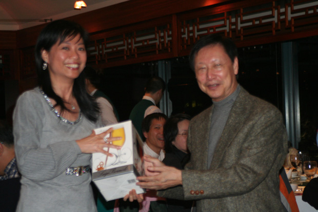 2009AGM-0104