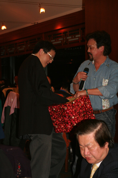 2009AGM-0116