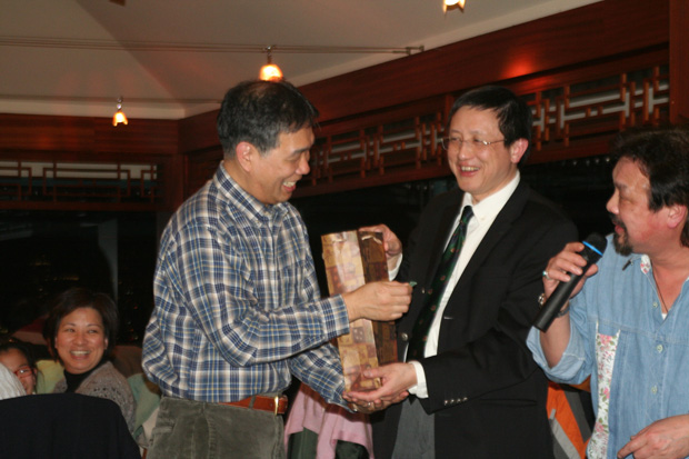 2009AGM-0120